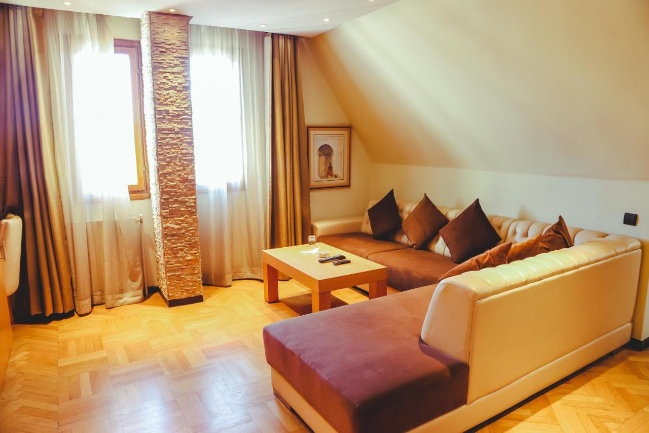 Hotel Perce Neige Ифран Экстерьер фото