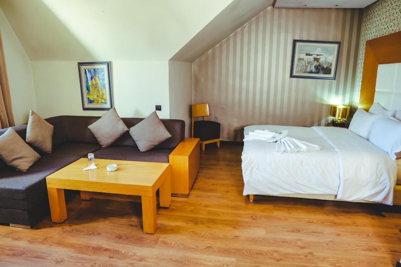 Hotel Perce Neige Ифран Экстерьер фото